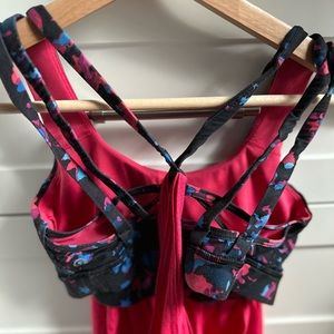 Super cute top with built in sports bra